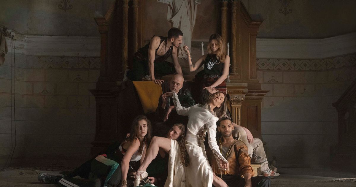 Dunja Jocić & Spellbound Contemporary Ballet Rome — Folk